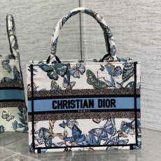 Christian Dior Shopping Bags